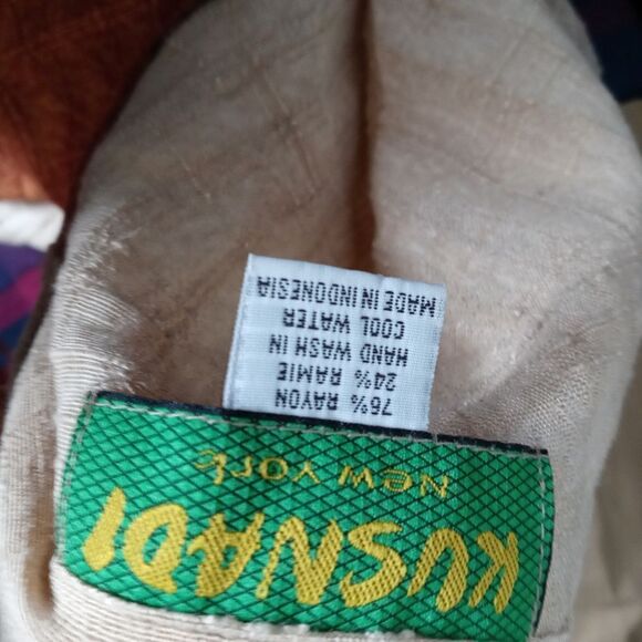 Vintage Kusnadi top and skirt set - Picture 10 of 12